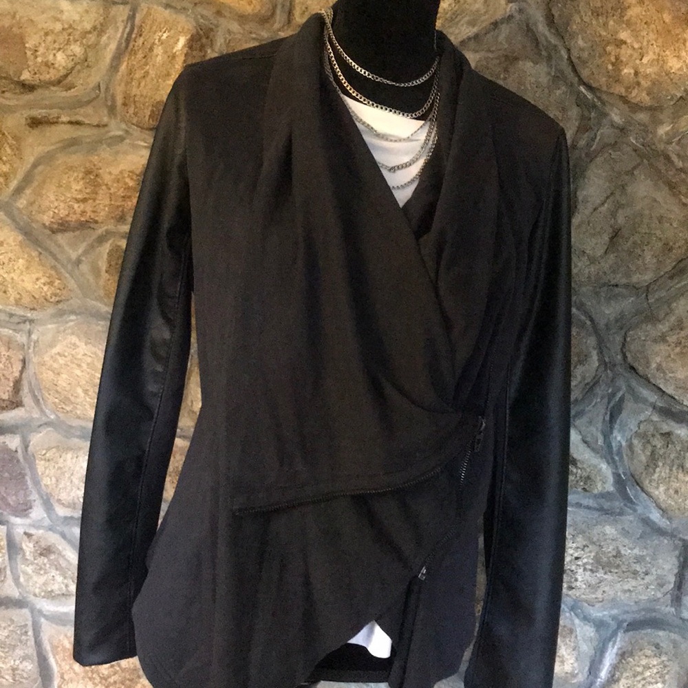 Jacket - Picture 5 of 5